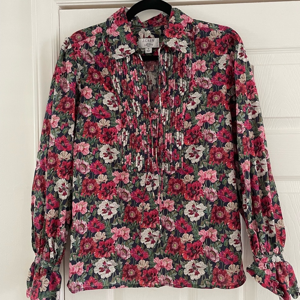 NBW! Jcrew Scalloped Sleeve Top in Liberty Poppy Amelie Floral